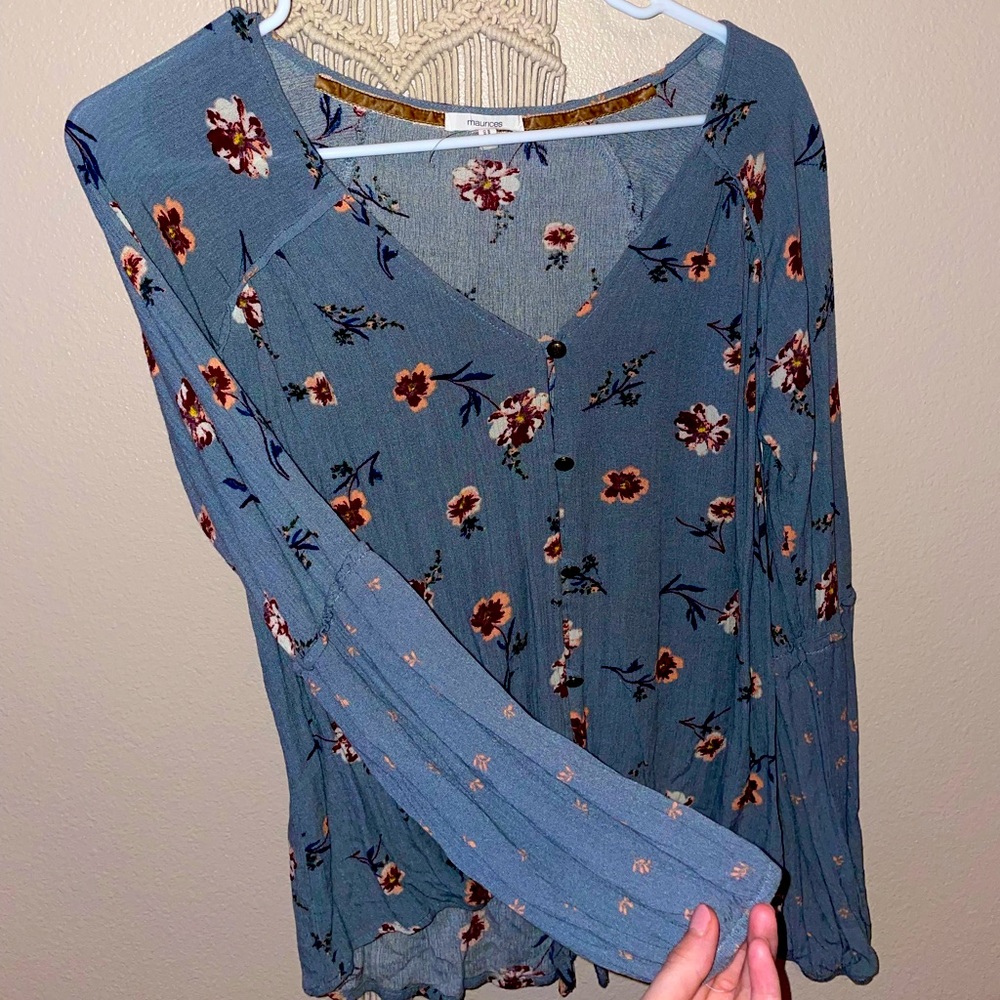 Blue/green flowy floral print top